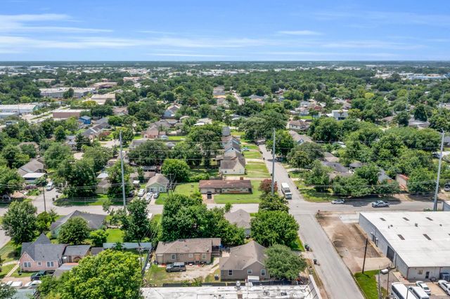 7304 Kinney Street, Houston, TX 77087