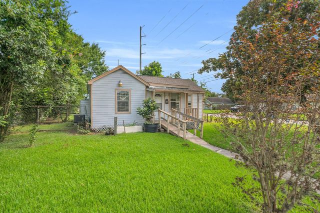 7304 Kinney Street, Houston, TX 77087