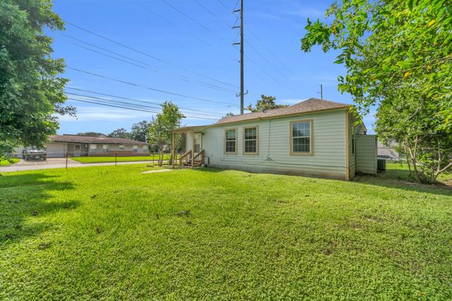 7304 Kinney Street, Houston, TX 77087