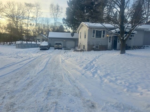 3668 Saint Mark Street, Jackson, MI 49201