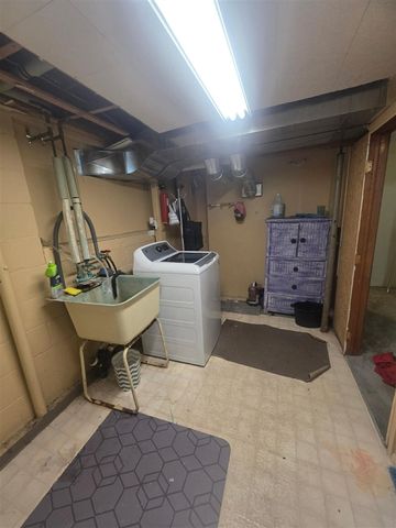 3668 Saint Mark Street, Jackson, MI 49201