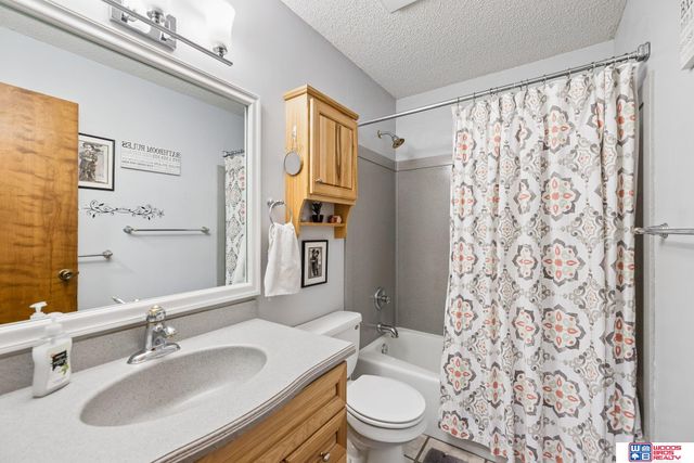 7811 Stockwell Street, Lincoln, NE 68506