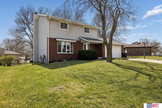 7811 Stockwell Street, Lincoln, NE 68506