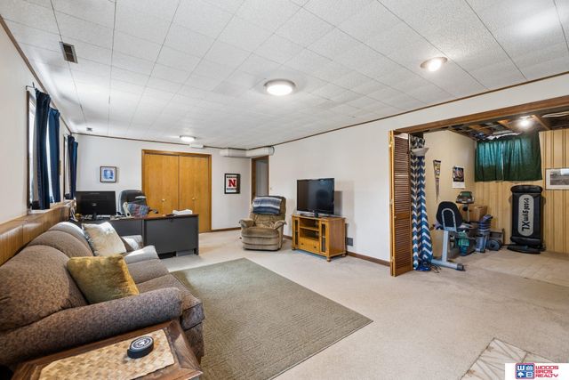 7811 Stockwell Street, Lincoln, NE 68506