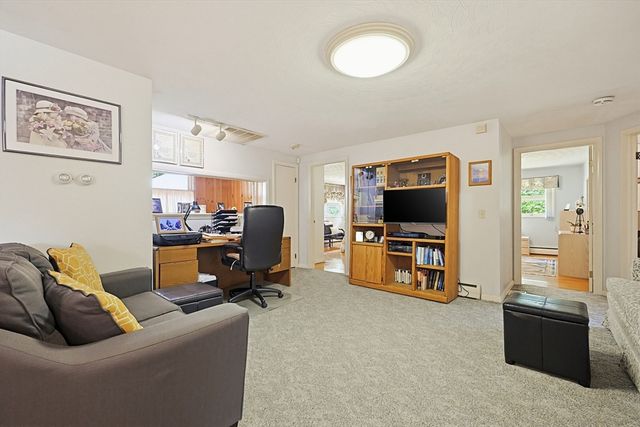 251 Millbury St, Auburn, MA 01501