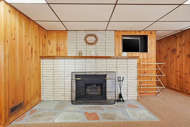 251 Millbury St, Auburn, MA 01501