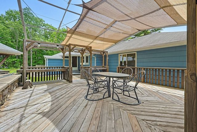251 Millbury St, Auburn, MA 01501