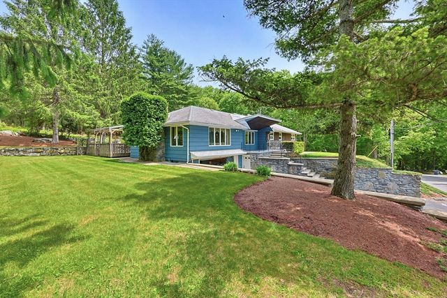 251 Millbury St, Auburn, MA 01501
