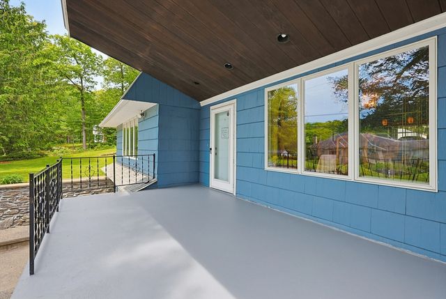 251 Millbury St, Auburn, MA 01501