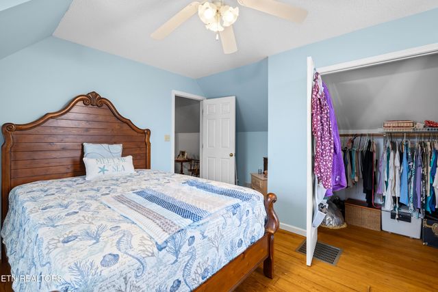 4464 W CountrySide West, Friendsville, TN 37737