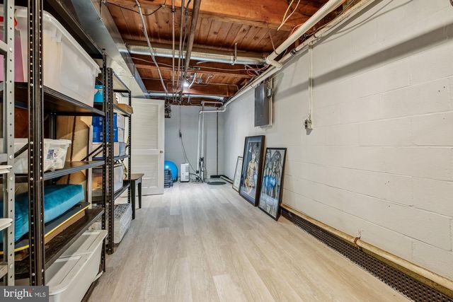 9421 THRUSH LN, Potomac, MD 20854