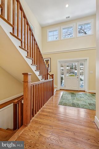 9421 THRUSH LN, Potomac, MD 20854