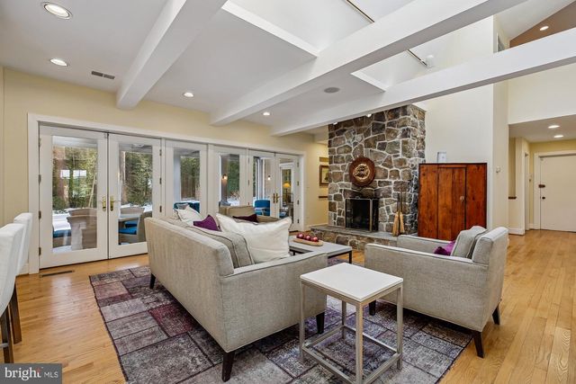 9421 THRUSH LN, Potomac, MD 20854