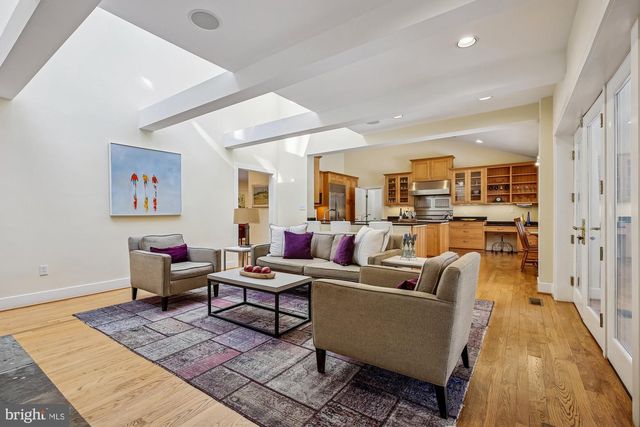 9421 THRUSH LN, Potomac, MD 20854