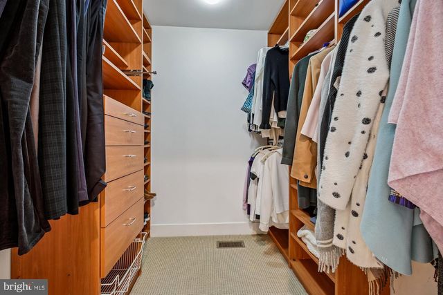 9421 THRUSH LN, Potomac, MD 20854