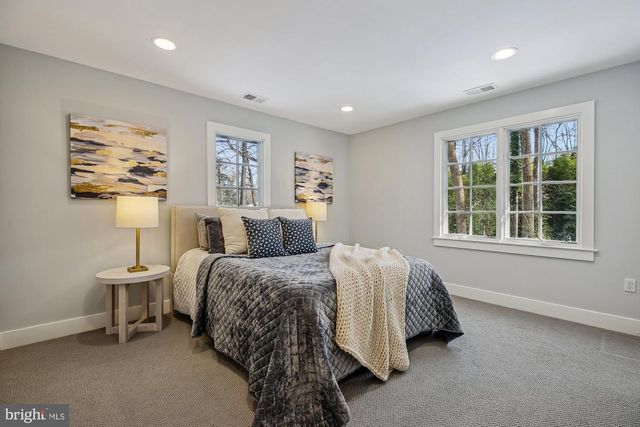 9421 THRUSH LN, Potomac, MD 20854