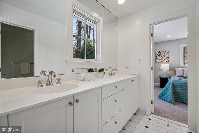 9421 THRUSH LN, Potomac, MD 20854