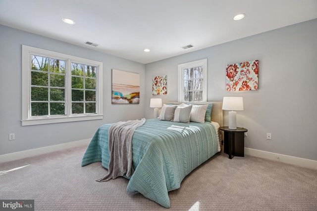 9421 THRUSH LN, Potomac, MD 20854