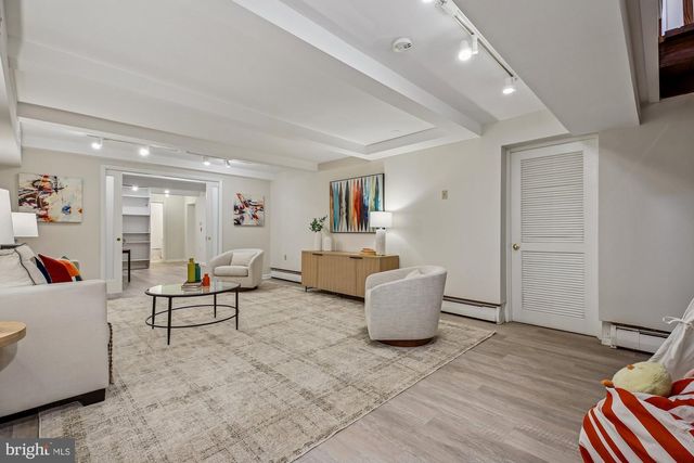 9421 THRUSH LN, Potomac, MD 20854