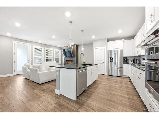7010 Sagerock Rd, Castle Pines, CO 80108