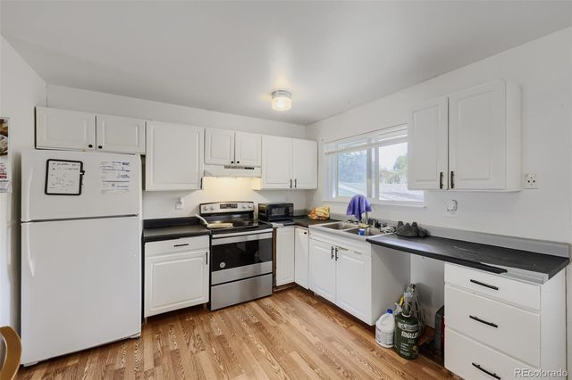 15684 E Bails Drive, Aurora, CO 80017