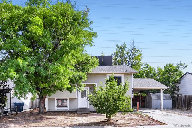 15684 E Bails Drive, Aurora, CO 80017