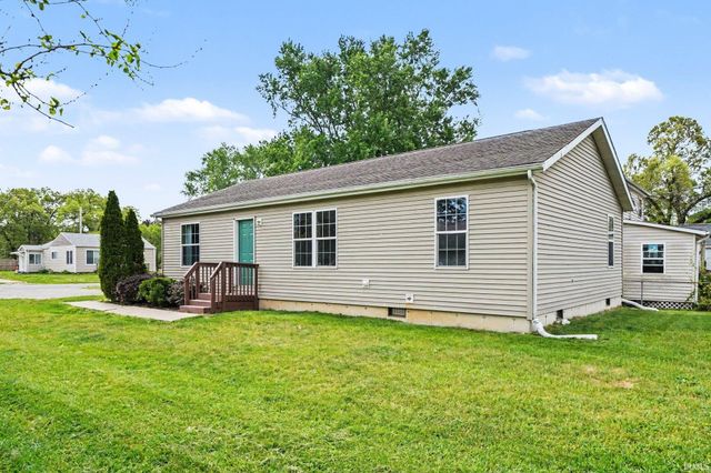 52869 Marks Street, South Bend, IN 46637