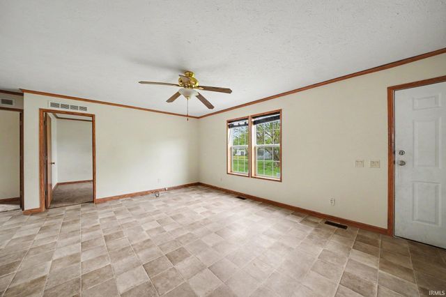 52869 Marks Street, South Bend, IN 46637