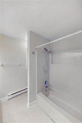 156 Circle CT, Norfolk, VA 23503