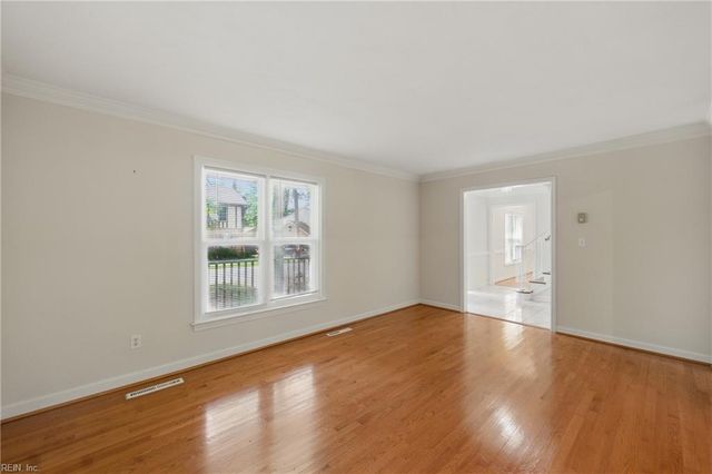 156 Circle CT, Norfolk, VA 23503
