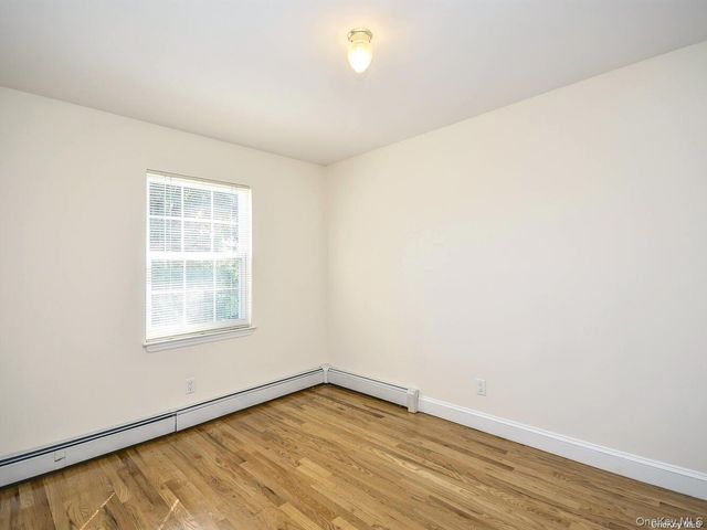 34 Firwood Road B, Port Washington, NY 11050