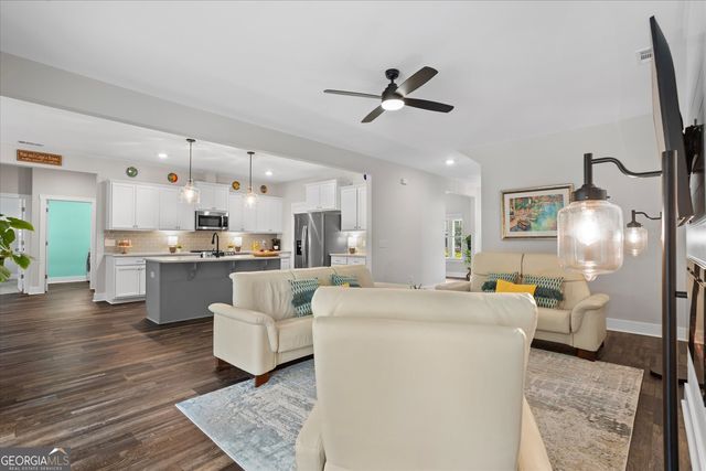 21 Brennan Drive, Richmond Hill, GA 31324