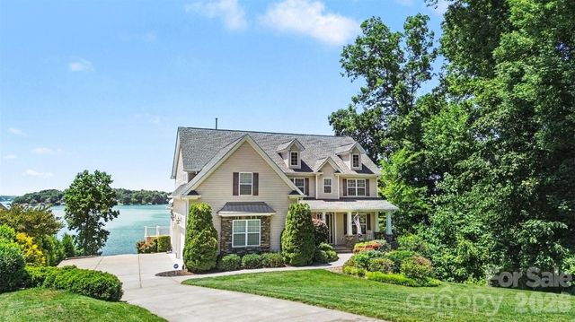 678 Normandy Road 149, Mooresville, NC 28117