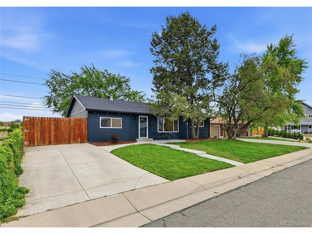 5387 Lynn Dr, Arvada, CO 80002