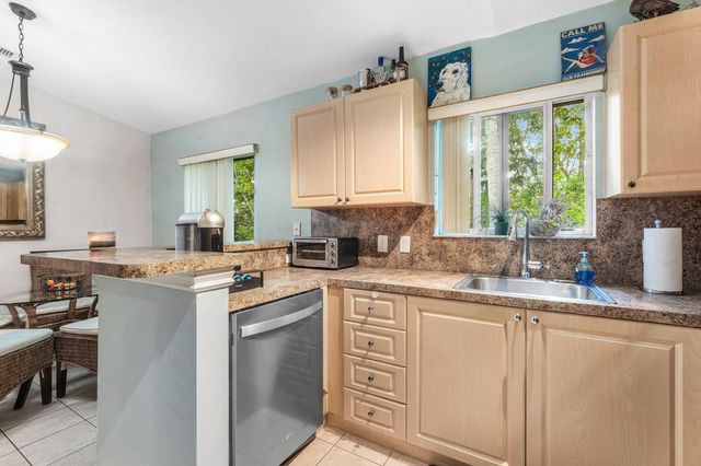3504 Briar Bay Boulevard 206, West Palm Beach, FL 33411