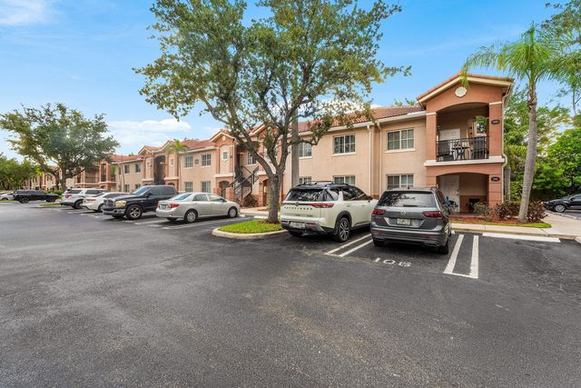 3504 Briar Bay Boulevard 206, West Palm Beach, FL 33411