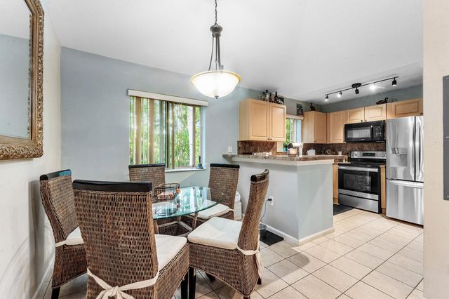 3504 Briar Bay Boulevard 206, West Palm Beach, FL 33411