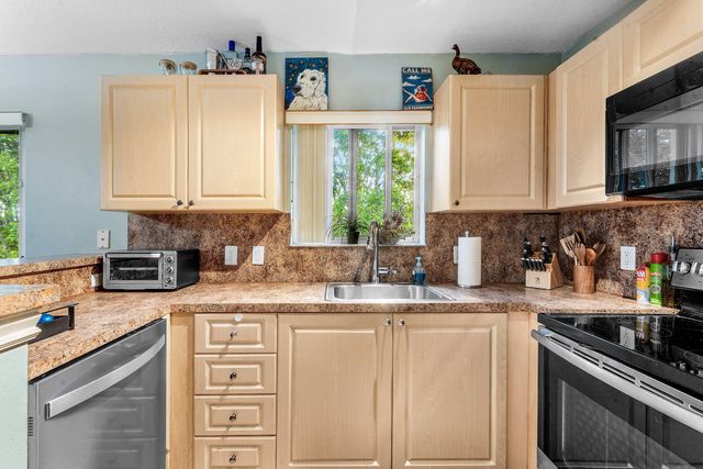 3504 Briar Bay Boulevard 206, West Palm Beach, FL 33411