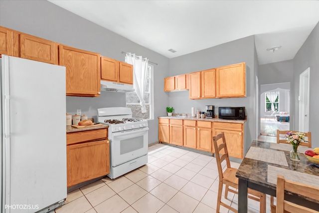 1431 S CHRISTIANA Avenue, Chicago, IL 60623