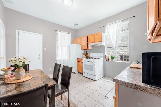 1431 S CHRISTIANA Avenue, Chicago, IL 60623