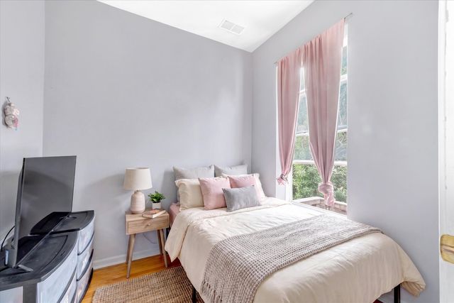 1431 S CHRISTIANA Avenue, Chicago, IL 60623