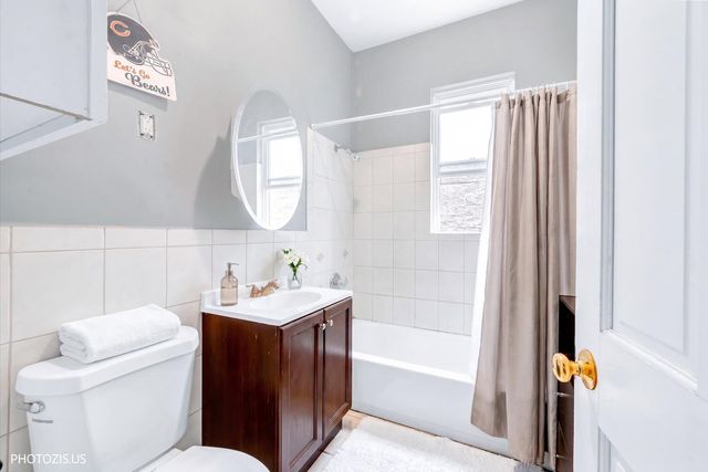 1431 S CHRISTIANA Avenue, Chicago, IL 60623