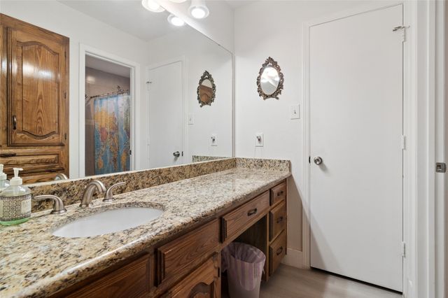 2024 Crooked Creek Lane, Arlington, TX 76006