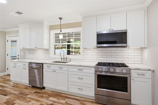 150 Turpin Road, Mountain Rest, SC 29664