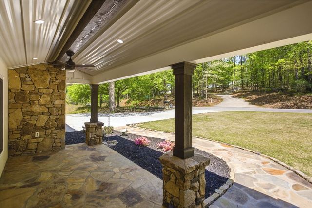 150 Turpin Road, Mountain Rest, SC 29664