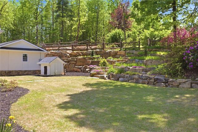 150 Turpin Road, Mountain Rest, SC 29664