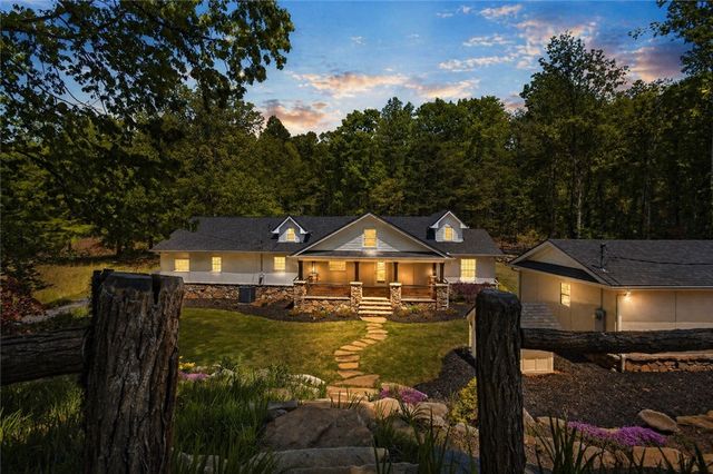 150 Turpin Road, Mountain Rest, SC 29664