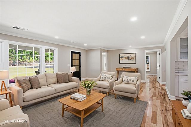 150 Turpin Road, Mountain Rest, SC 29664