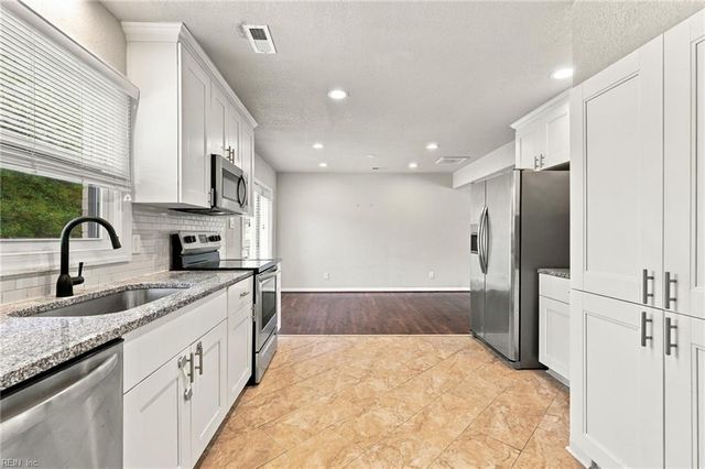 1733 Greenhouse RD, Virginia Beach, VA 23455