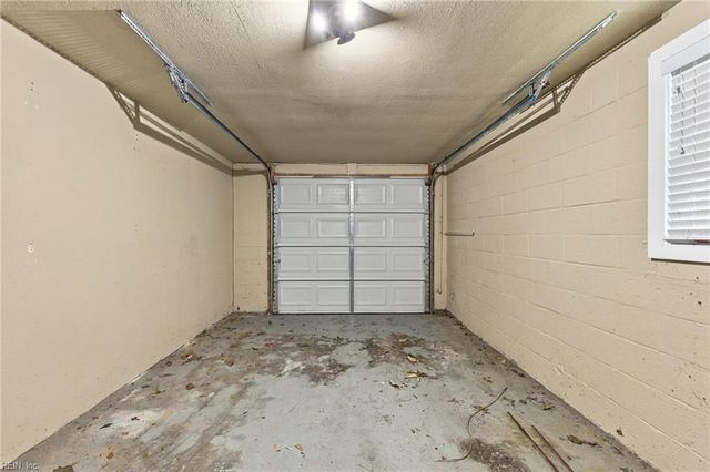 1733 Greenhouse RD, Virginia Beach, VA 23455